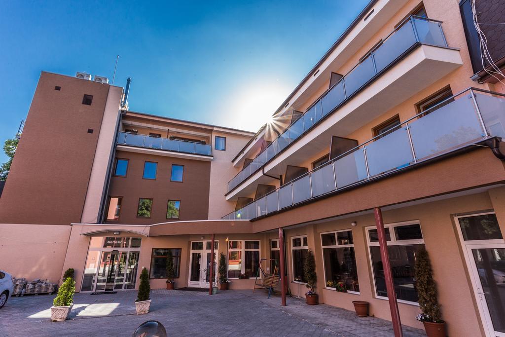 Hotel Garni Anne-mary Piest'any