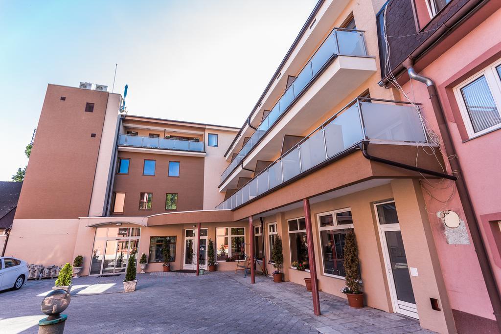 Hotel Garni Anne-mary 3*