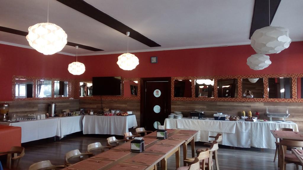 Hotel Garni Anne-mary Piest'any